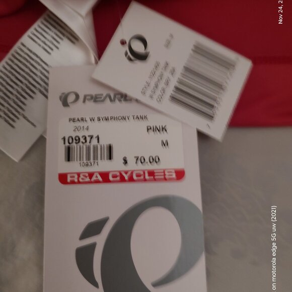 PEARL IZUMI SYMPHONY RACERBACK TANK INNER SHELF BRA 2 BACK POCKETS MAGENTA SZ M - Picture 3 of 10